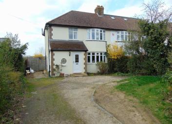 3 Bedroom Semi-detached house to rent