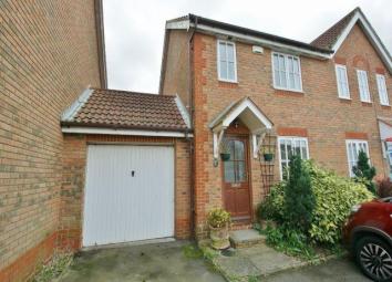 Terraced house To Rent in Ashford