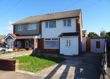Semi-detached house To Rent in Barry
