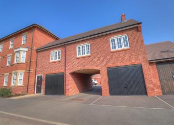 Terraced house For Sale in Bedford