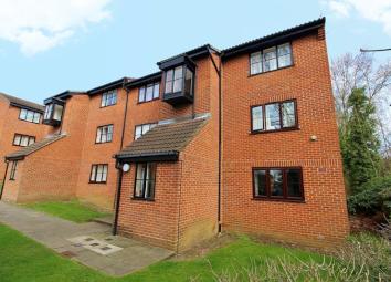 Flat For Sale in Enfield