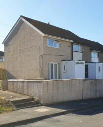 End terrace house For Sale in Leeds