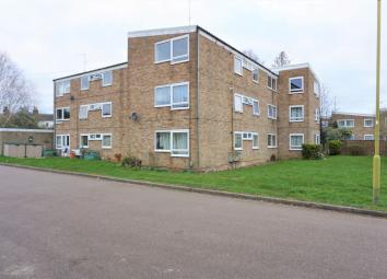 Flat To Rent in Harpenden