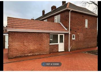 Semi-detached house To Rent in Goole