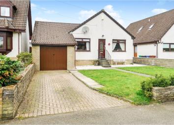 Detached bungalow For Sale in Alloa