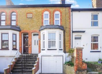 Terraced house For Sale in Maidstone
