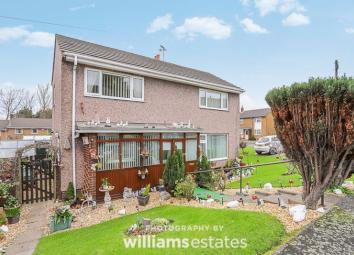Semi-detached house For Sale in Prestatyn