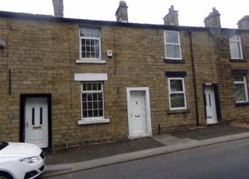 Terraced house To Rent in Stalybridge