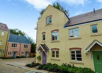 Terraced house For Sale in Wotton-under-Edge