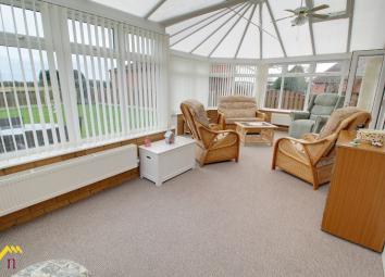Detached bungalow For Sale in Retford