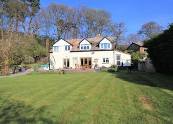4 Bedroom Cottage for sale
