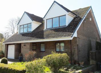 Detached house For Sale in Penarth