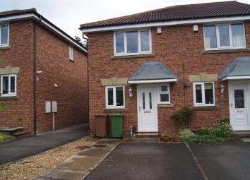 Town house To Rent in Ossett