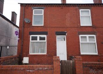 End terrace house To Rent in Wigan