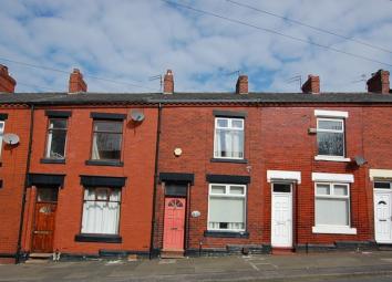 Terraced house For Sale in Ashton-under-Lyne