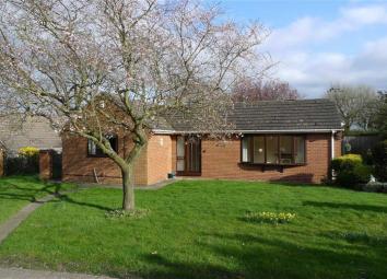 Detached bungalow For Sale in Ilkeston