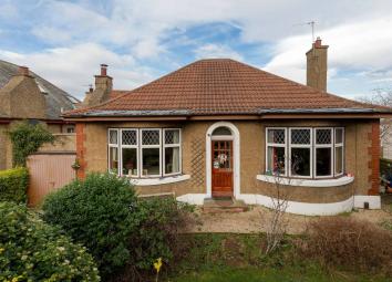 Detached bungalow For Sale in Edinburgh