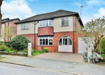 Detached house For Sale in Altrincham