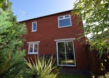 Terraced house For Sale in Gloucester