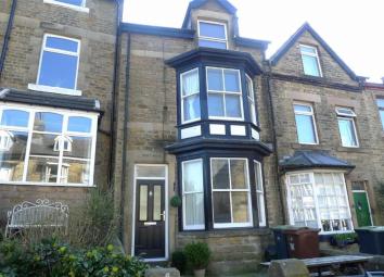 Terraced house To Rent in Buxton
