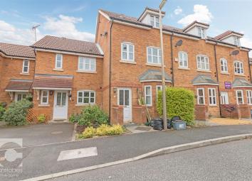 Town house To Rent in Chester