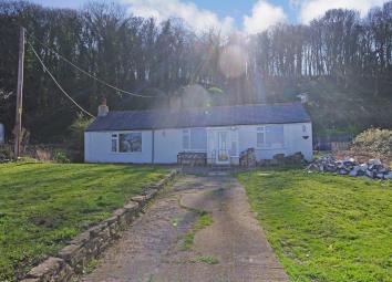 Cottage For Sale in Holywell