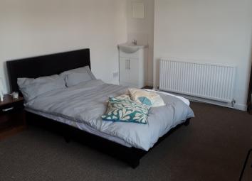 Terraced house To Rent in Manchester