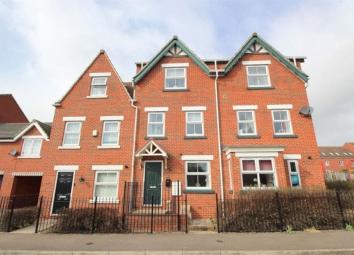 Town house For Sale in Ilkeston