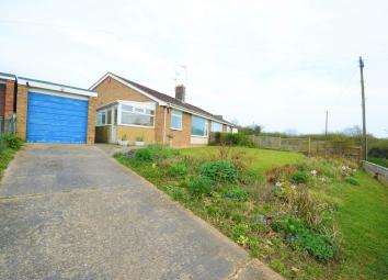 Semi-detached bungalow For Sale in Scarborough