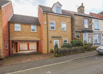 Link-detached house For Sale in Sheffield