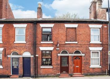 Terraced house For Sale in Congleton