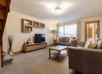 End terrace house For Sale in Kinross