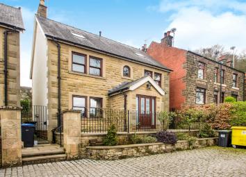 Detached house For Sale in Matlock