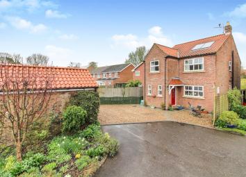 Detached house For Sale in Driffield