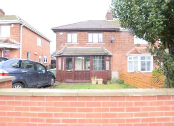 Semi-detached house For Sale in Brigg