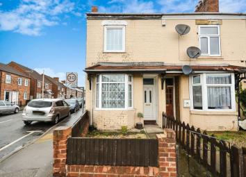 End terrace house For Sale in Selby