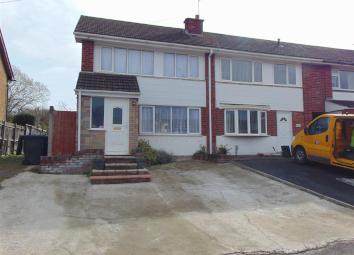 Semi-detached house To Rent in Tamworth