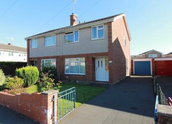 3 Bedroom Semi-detached house to rent
