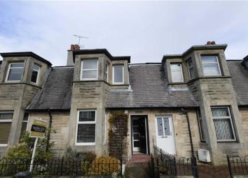 Terraced house For Sale in Renfrew