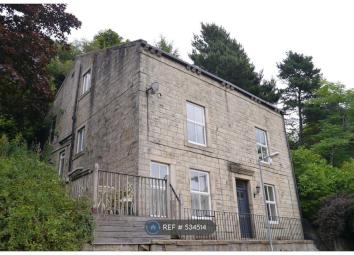 Detached house To Rent in Todmorden