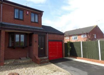 Semi-detached house To Rent in Worcester