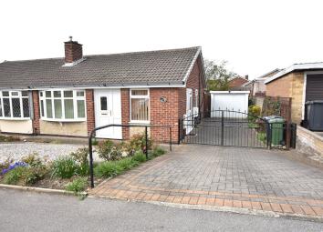 Bungalow For Sale in Wakefield