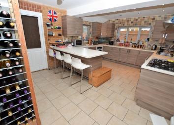 Detached house For Sale in Leicester