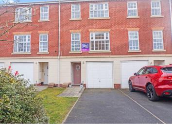 Town house For Sale in St. Helens