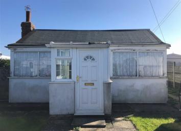 Detached bungalow For Sale in Hull
