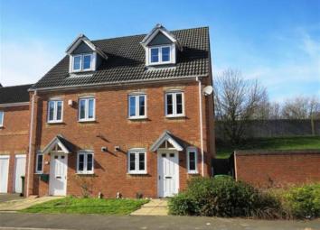 Semi-detached house For Sale in Tipton