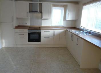 Semi-detached house To Rent in Selby