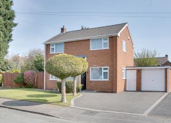 Detached house For Sale in Bromsgrove