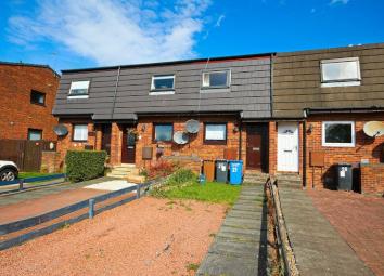 Terraced house For Sale in Livingston