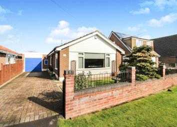 Detached bungalow For Sale in Driffield